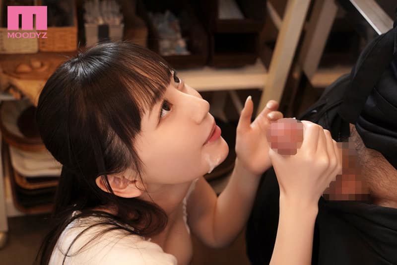 avjapan jav เงี่ยนหนักเเอบเอากับเพื่อนกลางร้าน MIDE-983 2