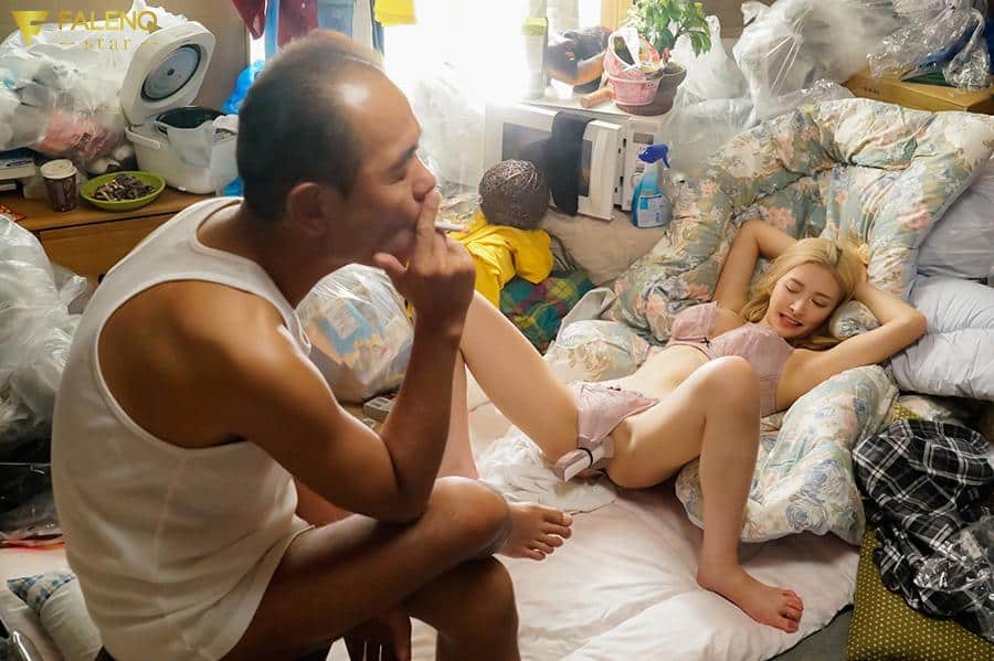 หนังอาญี่ปุ่น ลุงข้างห้องสกปรกสาวหัวทองตกเป็นทาสกาม FSDSS-721 1