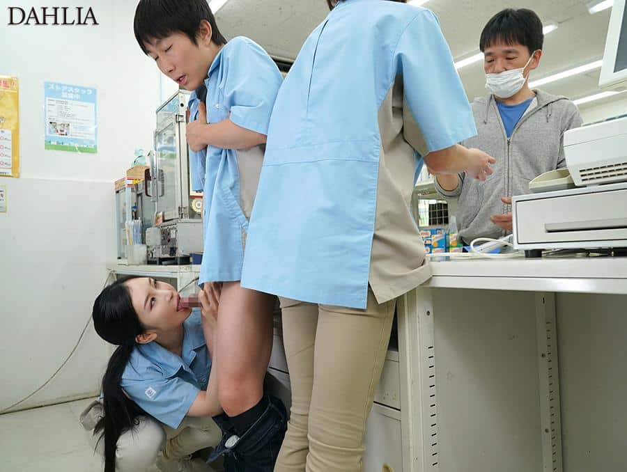 avญี่ปุ่น มินิมาร์ทจืดโดนรุ่นพี่เล่นสวาทกลางร้าน DLDSS-289 2