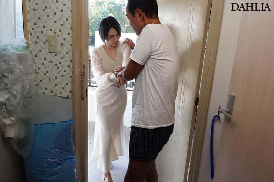 avญี่ปุ่น ลุงข้างห้องจ้องเย็ดคุณนาย DLDSS-280 1