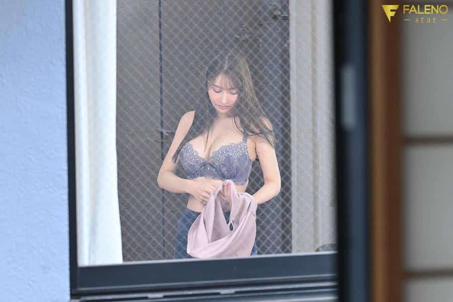 หนังเอวี สาวข้างบ้านโดนหนุ่มอ้างว้างจับเย็ดจนลืมผัว FSDSS-783 1