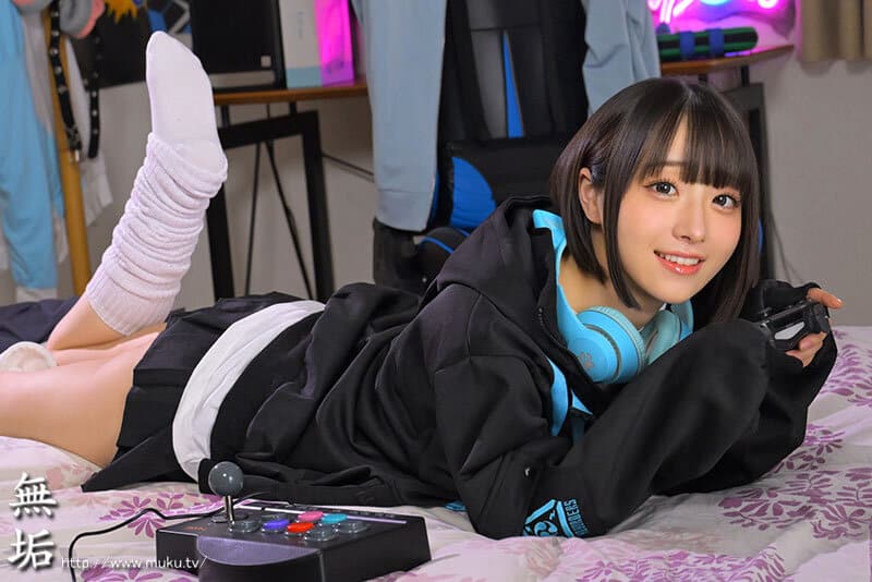 หนังav น้องสาวเกมเมอร์สุดเย็นชาพี่ชายพาเสียว MUKC-083 4