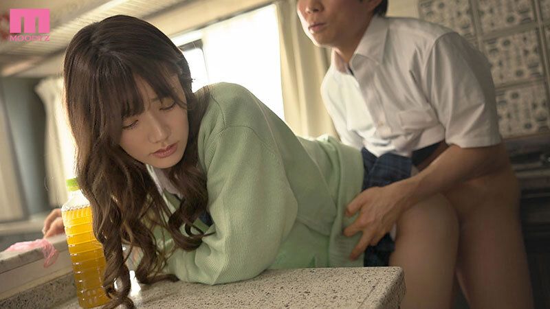 ดูหนัง av เย็ดเพื่อนสาวข้างบ้านเสียวจนทนไม่ไหว MIDA-368 2